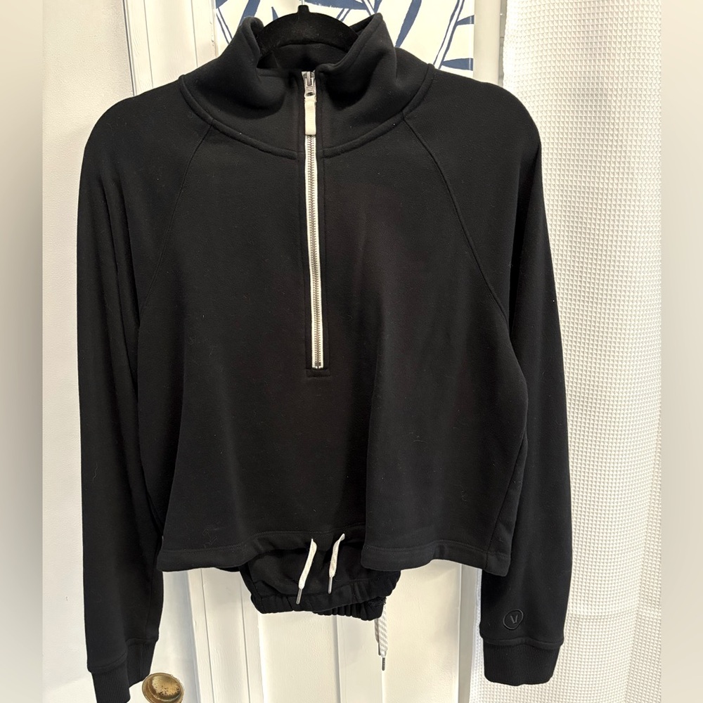Vuori Sweatsuit Set- Half Zip Sweatshirt and Sweatpants- Size M- Black
